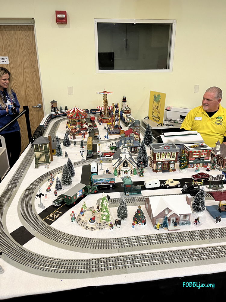 Last Day to See Holiday Express Trains at Beaches&nbsp;Library